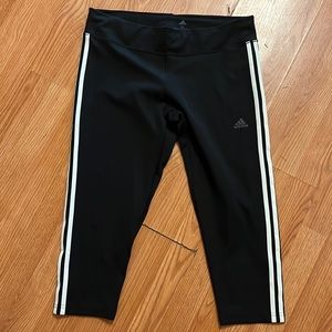 Adidas capri workout pants. Womens XL.